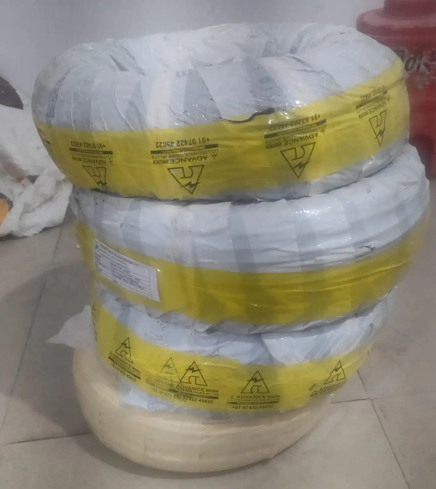 1 Core Fiber Drop Cable 4.5MM FRP